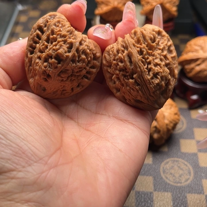 核桃40南疆石文玩