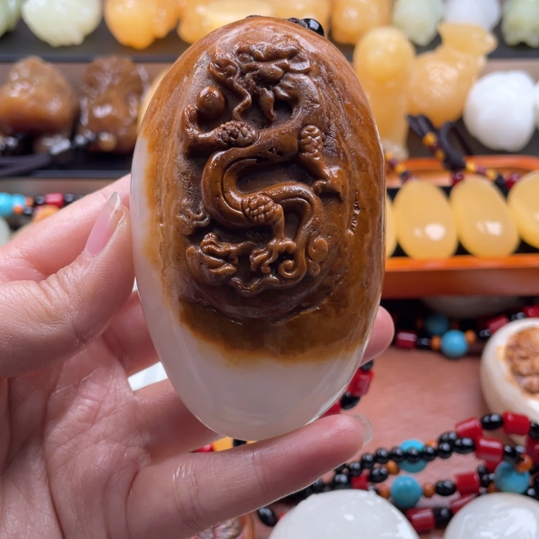 善***荣石材天然古青石手把件