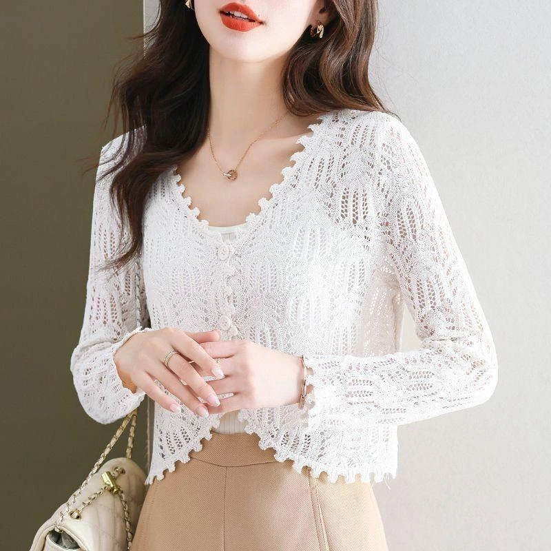 夏季针织薄款外搭披肩女长袖短款防晒外套女新款洋气钩花镂空开衫