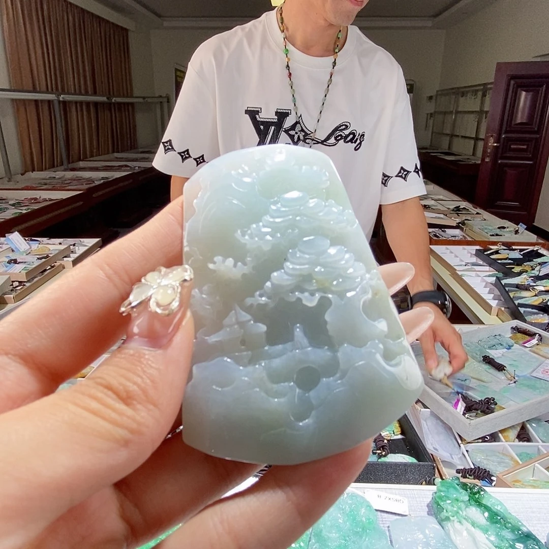 翡翠未镶嵌颈饰翡翠