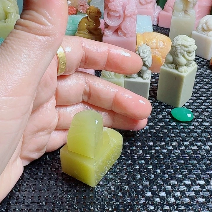 青田石c**_真真正正章