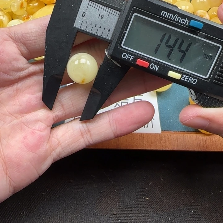 蜜蜡未镶嵌珠宝奇石天然204