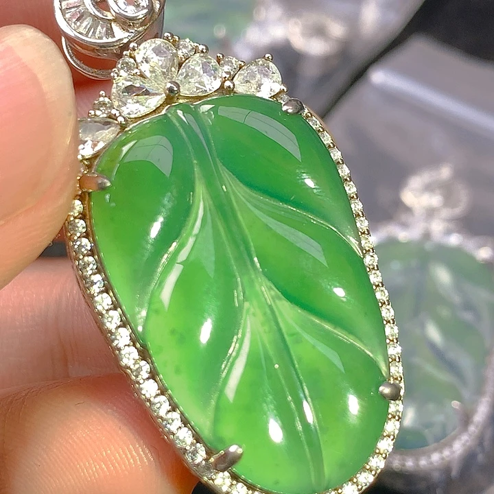 翡翠银S925镶嵌颈饰