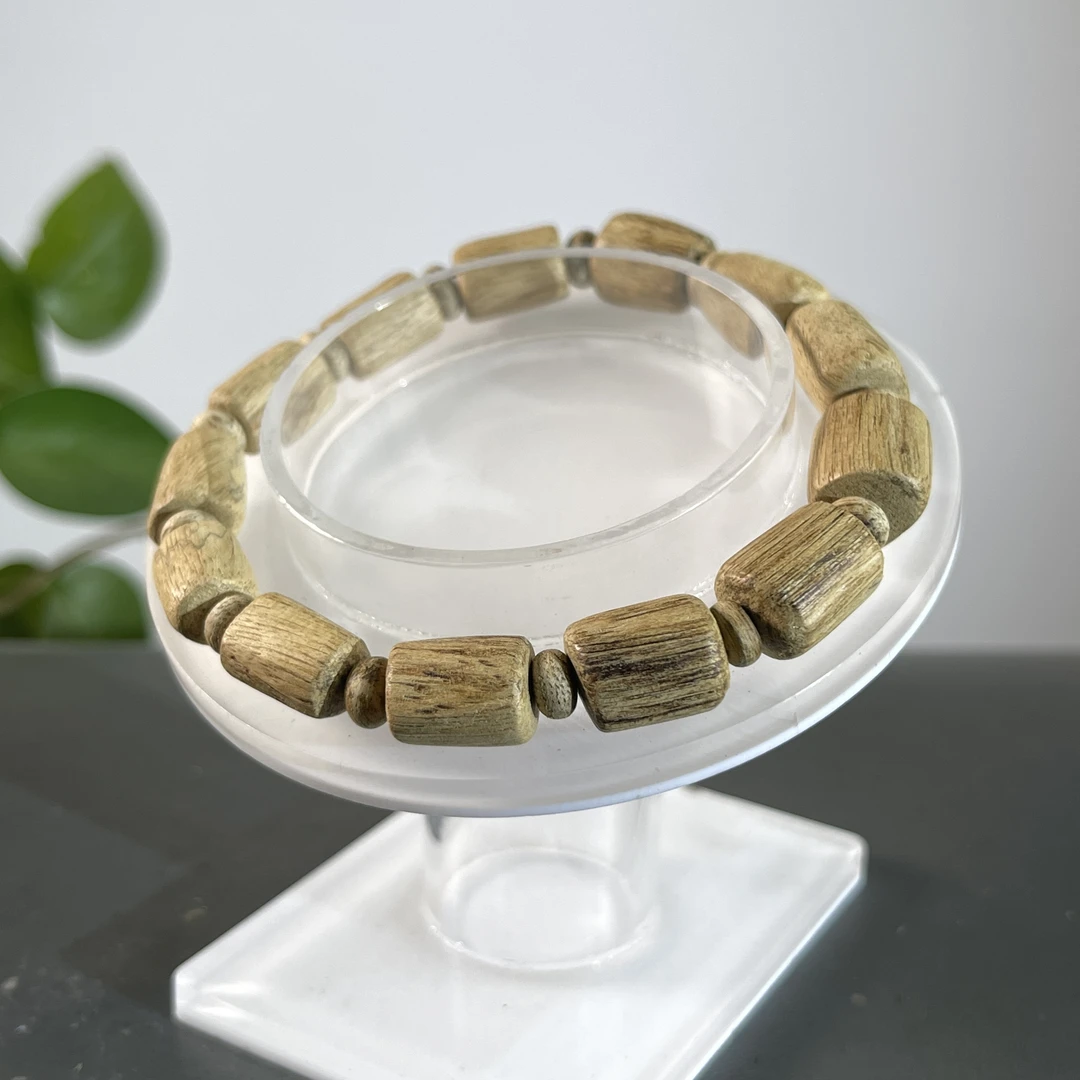 JYA27-54  柬埔寨随形桶珠单圈手串  约：13颗*11*9mm