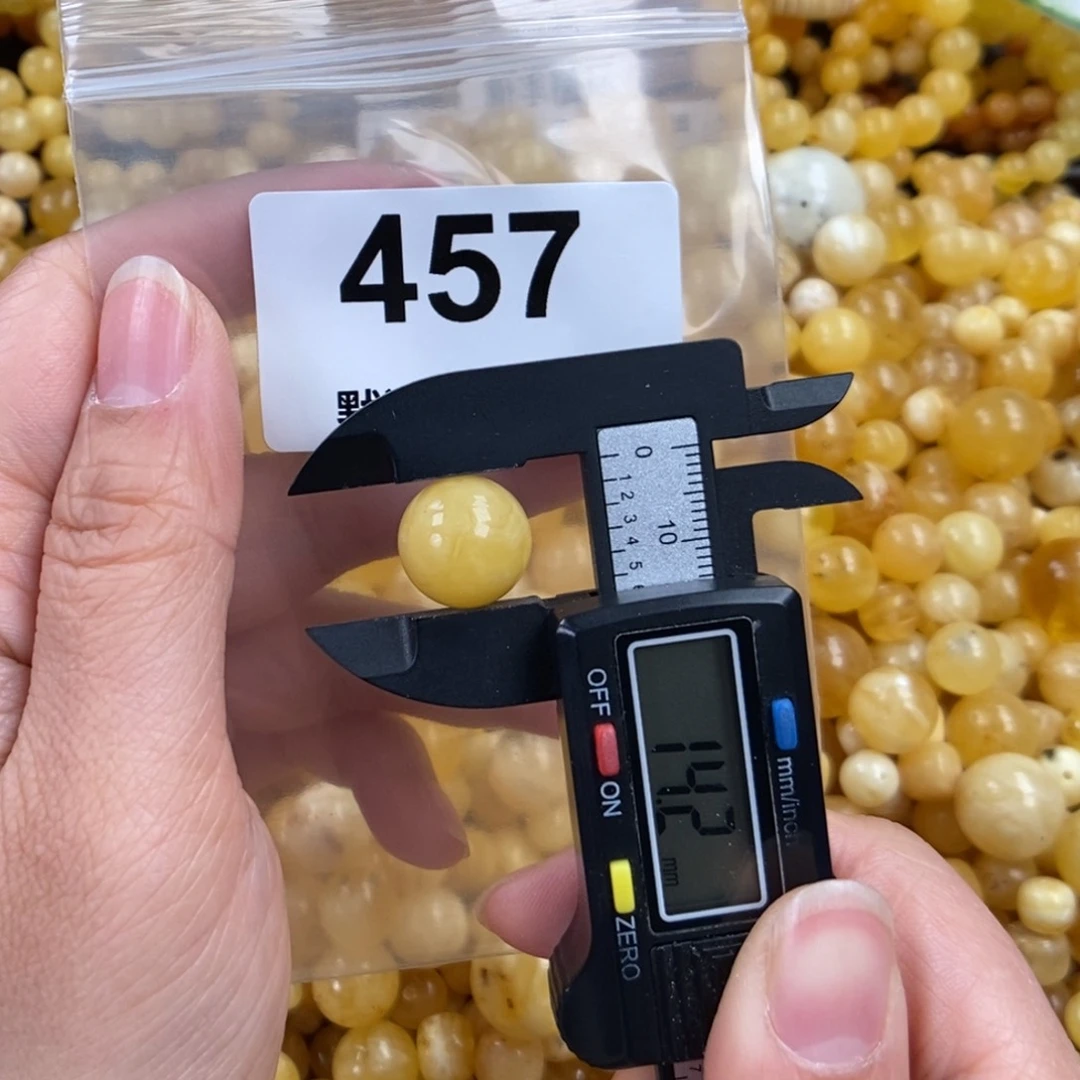 未镶嵌琥珀珠宝奇石