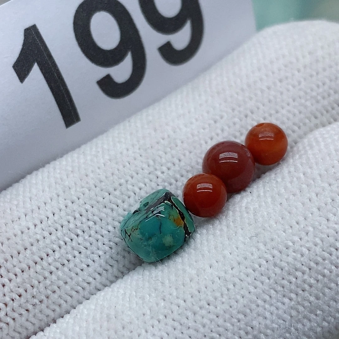 南红玛瑙未镶嵌珠宝奇石