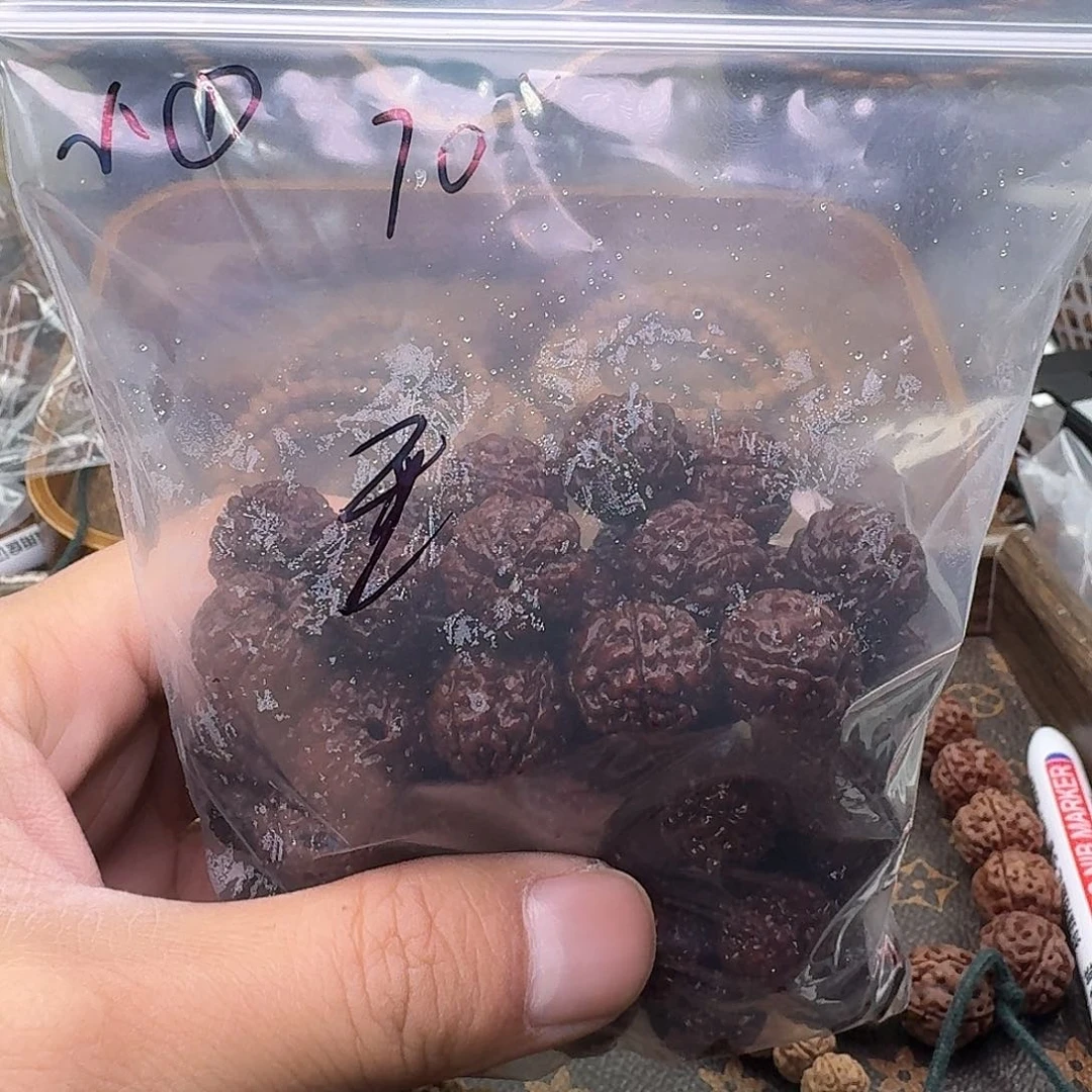 金刚菩提吊坠汐*瑕疵不挑福利款跳跳龙70颗