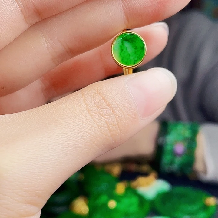 翡翠银S925镶嵌颈饰多样性