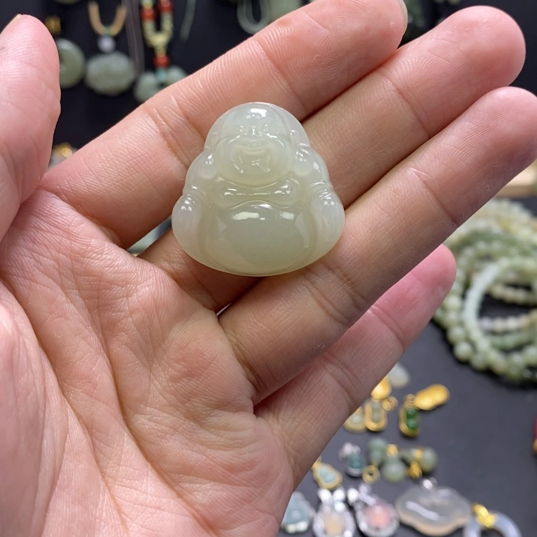 和田玉颈饰未镶嵌30佛公