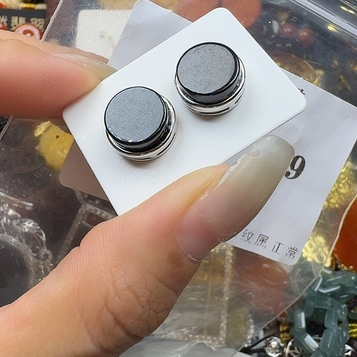翡翠9K金镶嵌颈饰翡翠