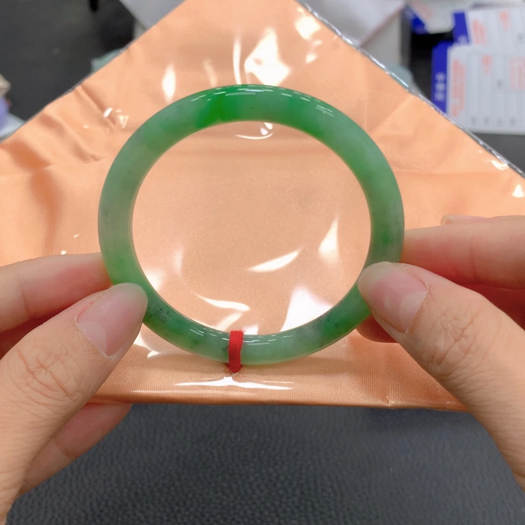 深***鱼翡翠未镶嵌手镯翡翠