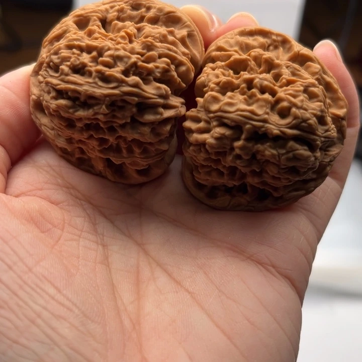 文玩核桃吊坠南疆44