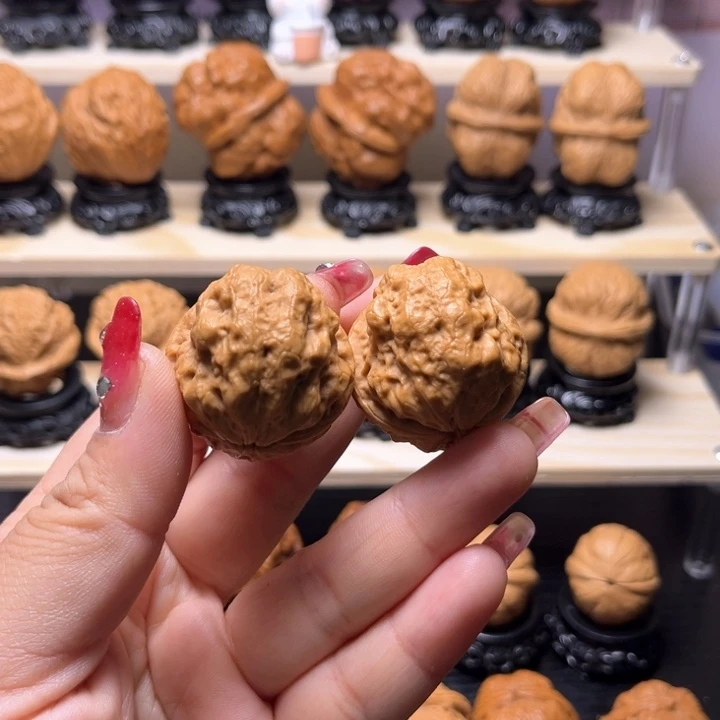 文玩核桃吊坠20w小玉蝉36尺