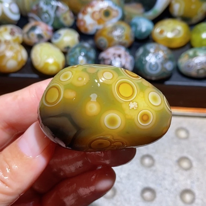 未镶嵌玛瑙/玉髓珠宝半成品83