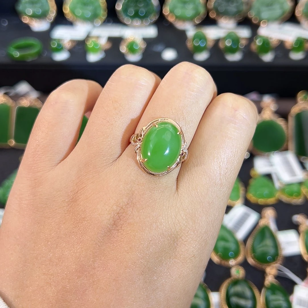 和田玉（碧玉）18K金镶嵌戒指苹果绿蛋面16*12