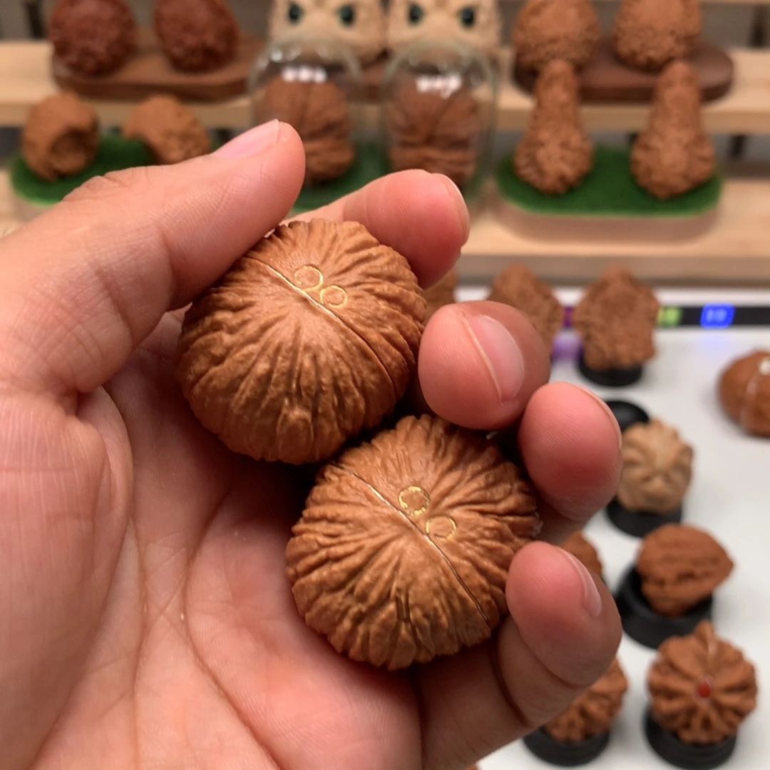 【闪购商品】文玩核桃吊坠林***t隐隐约约