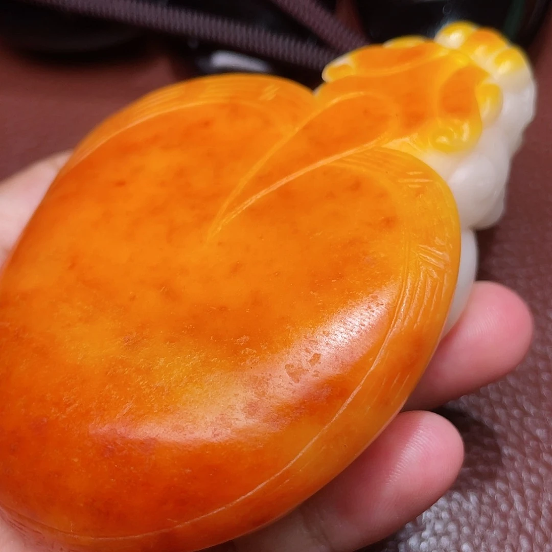 和田玉未镶嵌颈饰李***M