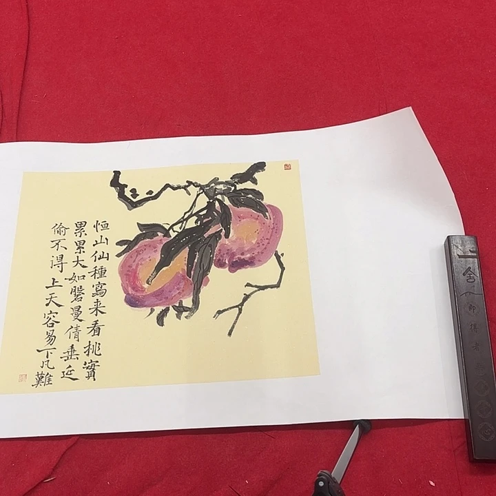 国画花鸟等图案为主