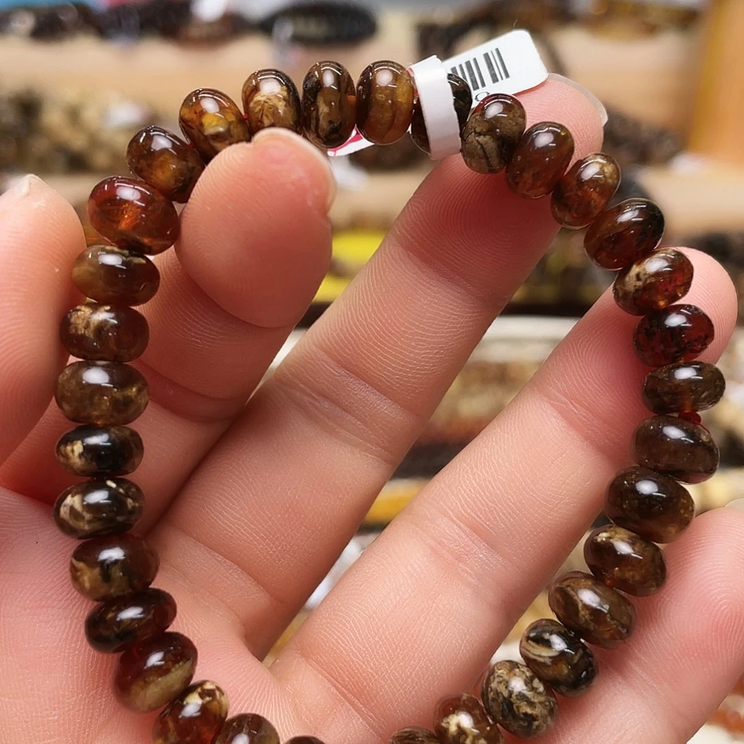 未镶嵌琥珀裸石八70280