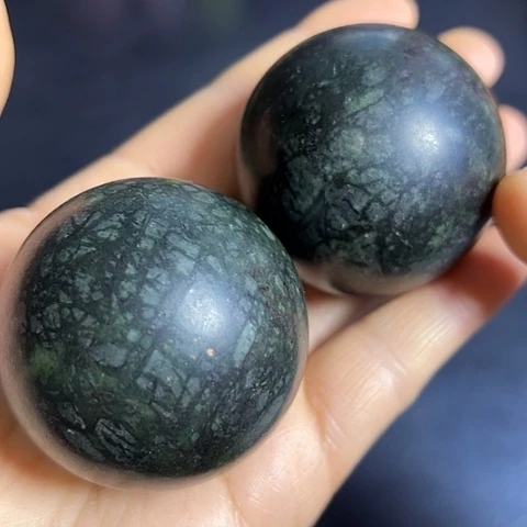 白玉菩提把件一个一个