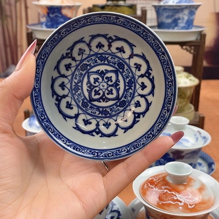 陶摆件青花宝相普洱杯