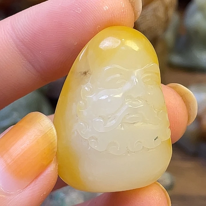 未镶嵌和田玉（糖玉）挂件