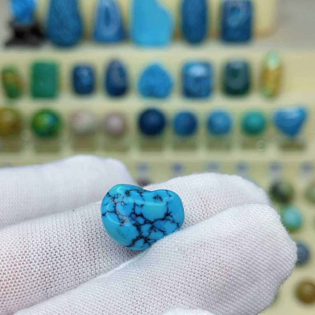 绿松石绿松石未镶嵌