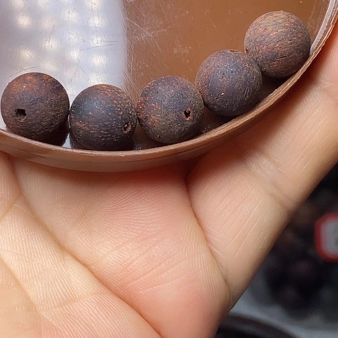 G***雨木1.0珠子结晶5颗缅甸小叶降真香