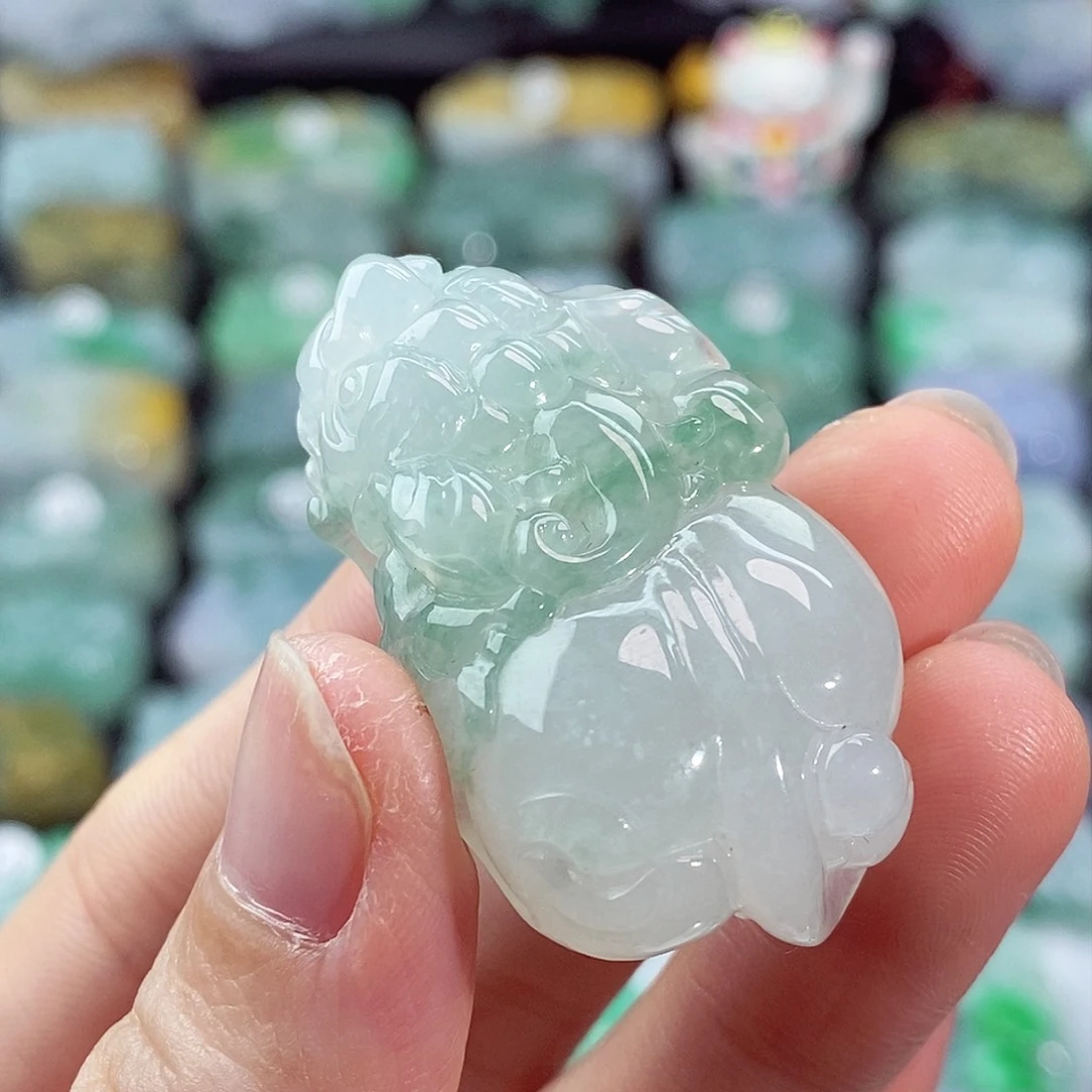 颈饰未镶嵌翡翠天然