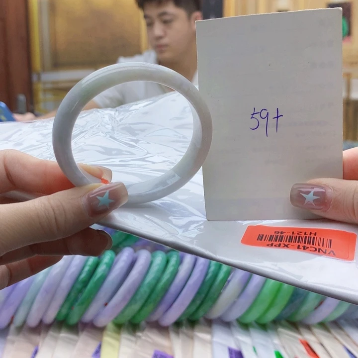 未镶嵌手镯翡翠Hhh