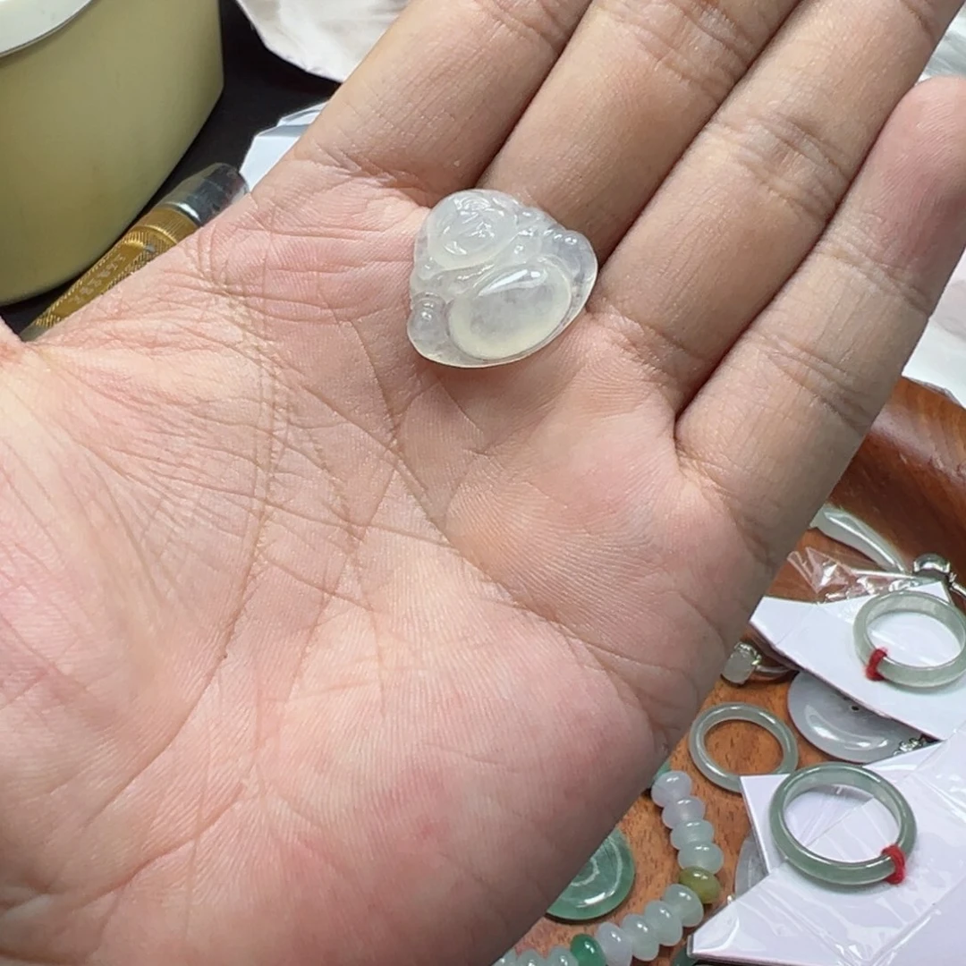 颈饰银S925镶嵌翡翠冰佛