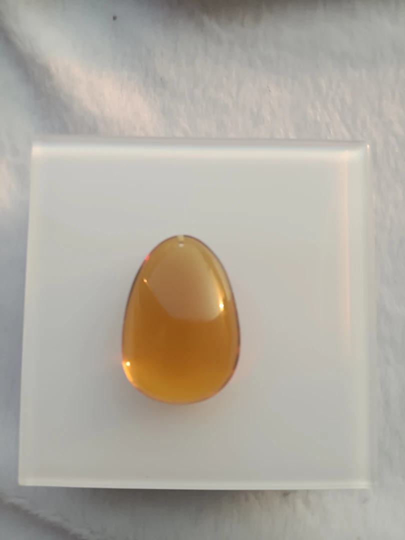 缅甸天然琥珀茶珀水滴吊坠