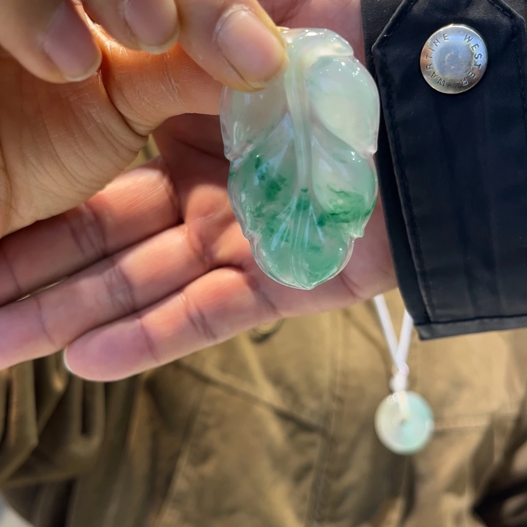 石英质玉颈饰未镶嵌