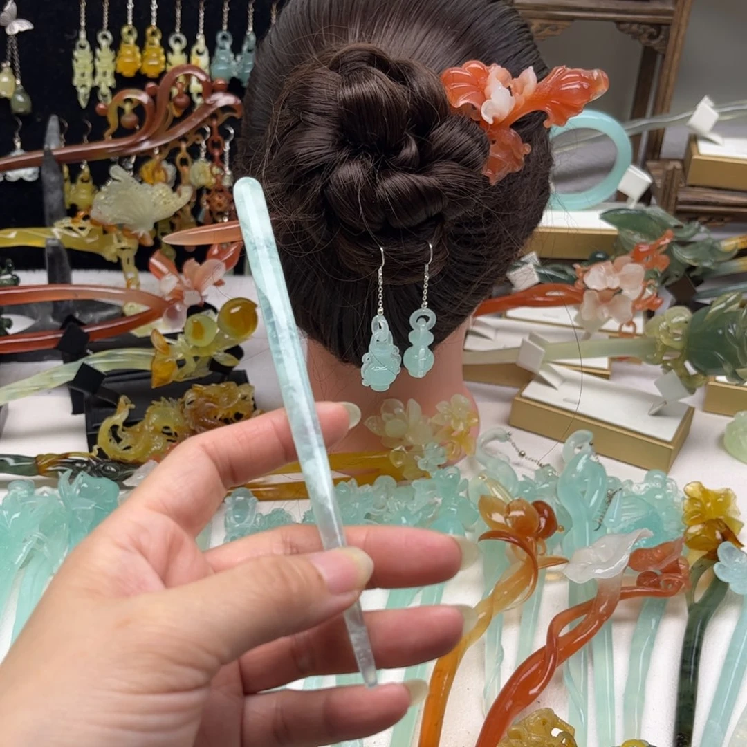 蛇纹石玉发饰合金银*