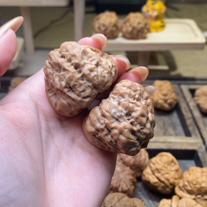 文玩核桃吊坠三角蛙40