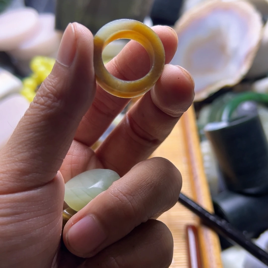 已***年和田玉（糖玉）未镶嵌挂件