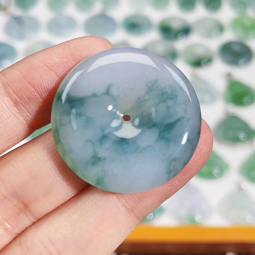 颈饰未镶嵌翡翠吊坠