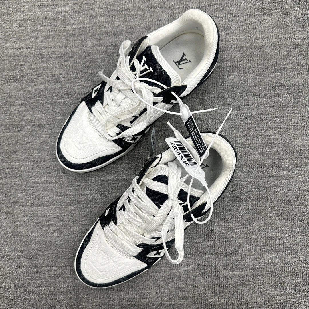 99新 LouisVuitton/路易威登 41 lv trainer 黑白牛仔配色板鞋