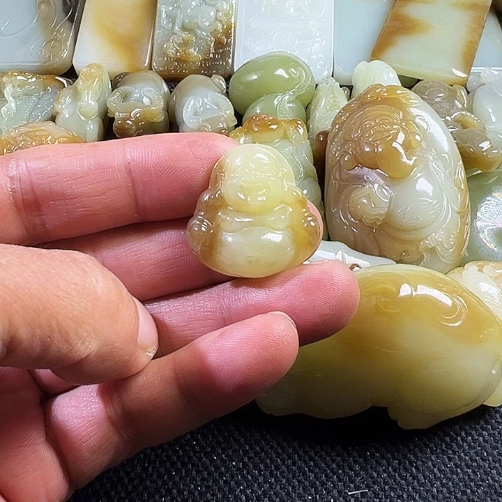 和田玉未镶嵌吊坠(不含链)