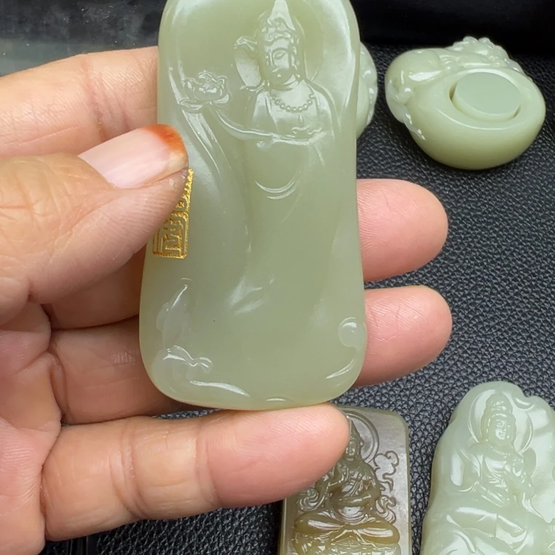 和田玉（糖玉）未镶嵌吊坠(不含链)