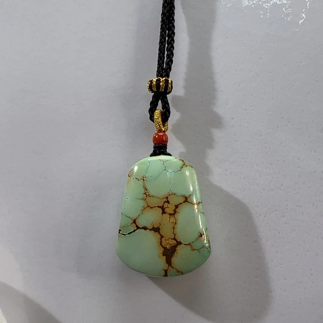 绿松石未镶嵌挂件