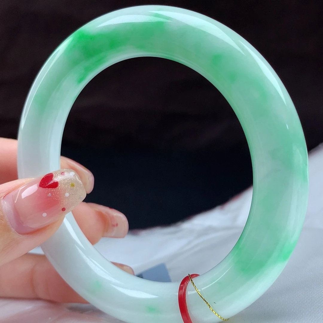 翡翠手镯未镶嵌113951，