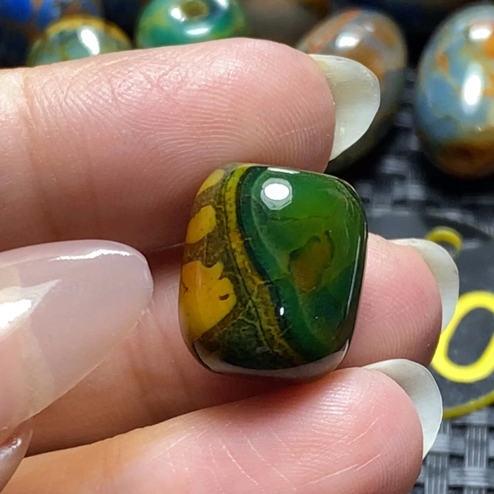 雪***=玛瑙/玉髓未镶嵌颈饰