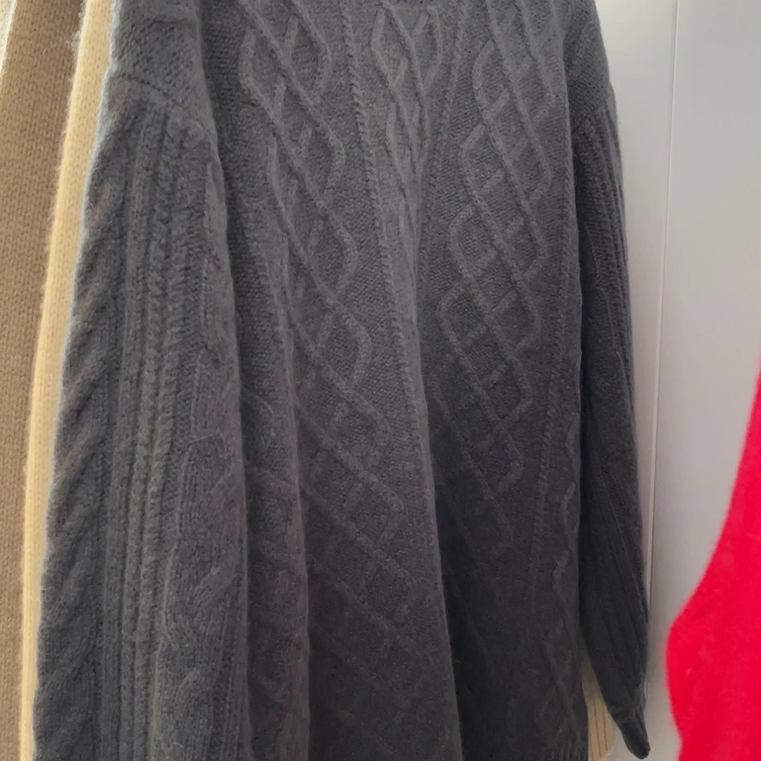 样***子单品 圆领 菱形格 羊绒衫 大象灰