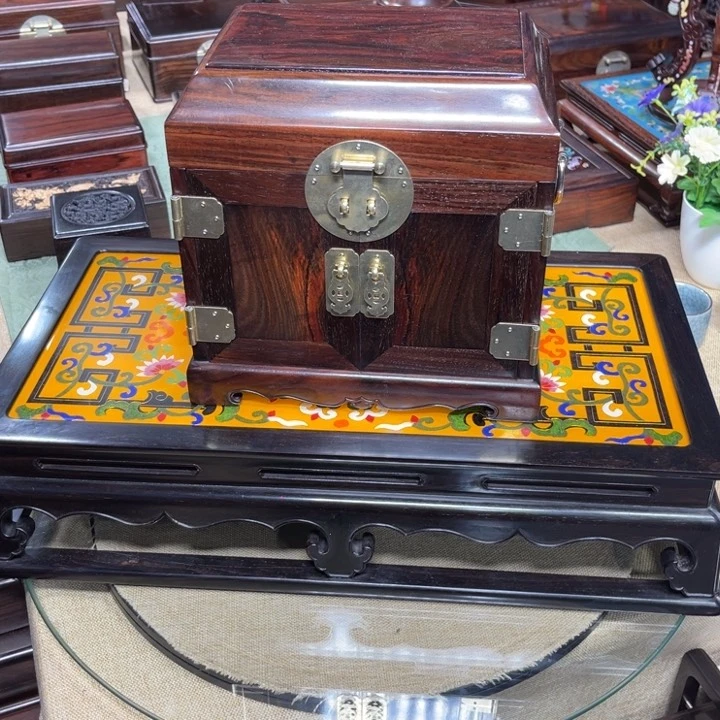 紫檀木类成套家具