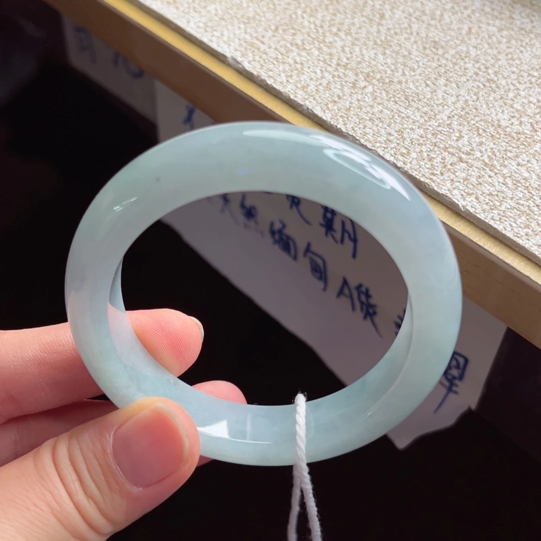 翡翠未镶嵌手镯手镯