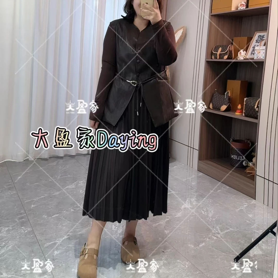 “Daying”9662高级感皮马甲气质连衣裙两件套(马甲+连衣裙)