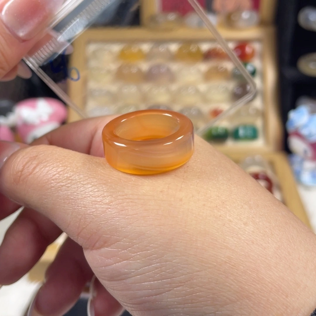 玛瑙/玉髓未镶嵌戒指56号港码18直径18.3（非质量问题.不退不换）