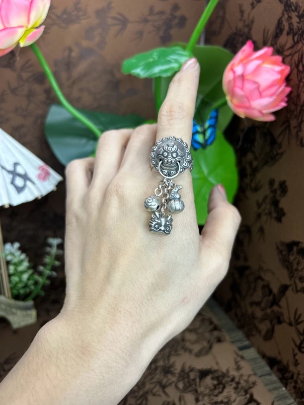 925银戒指 小郑家纯银手工簪刻戒指