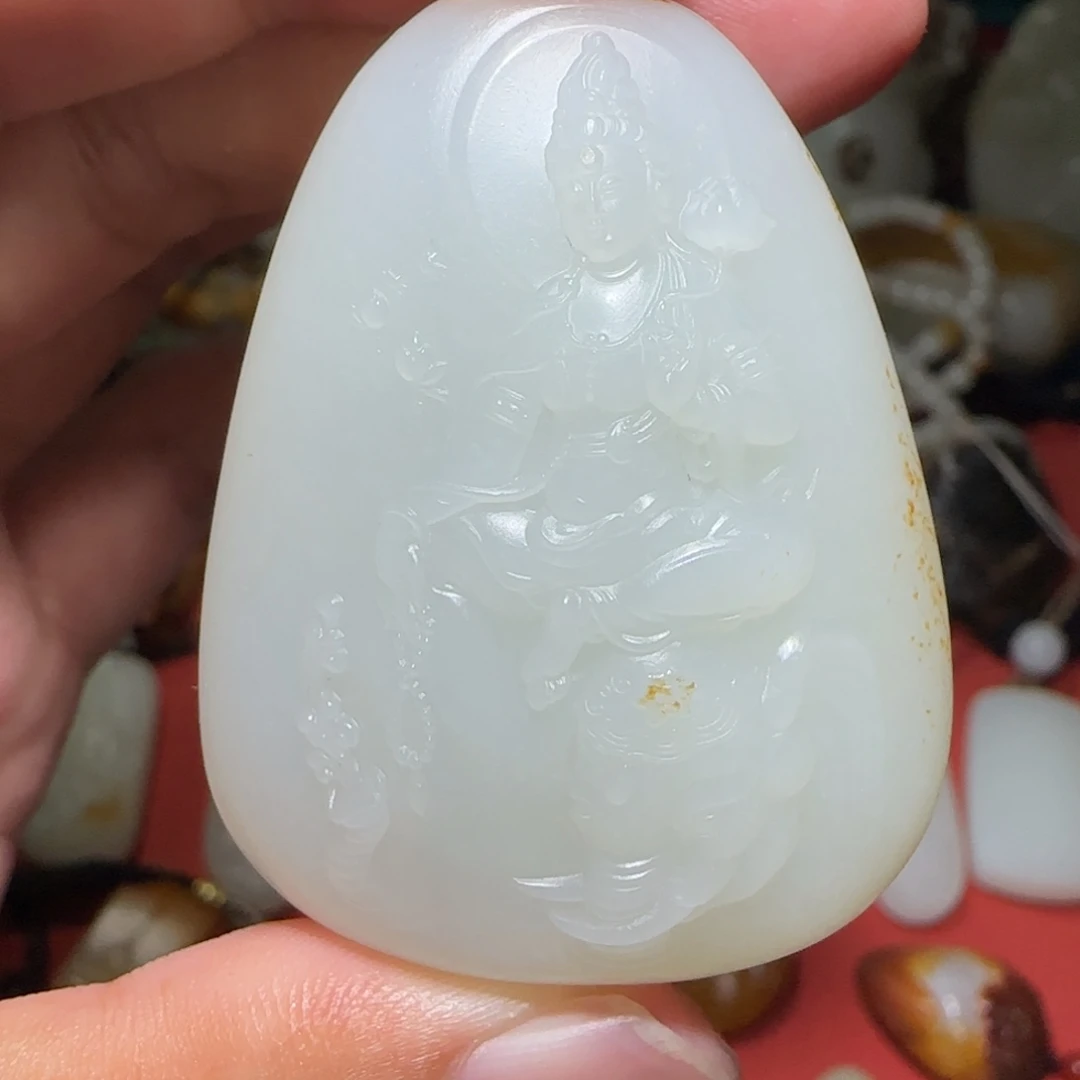 鸿***翥和田玉未镶嵌颈饰